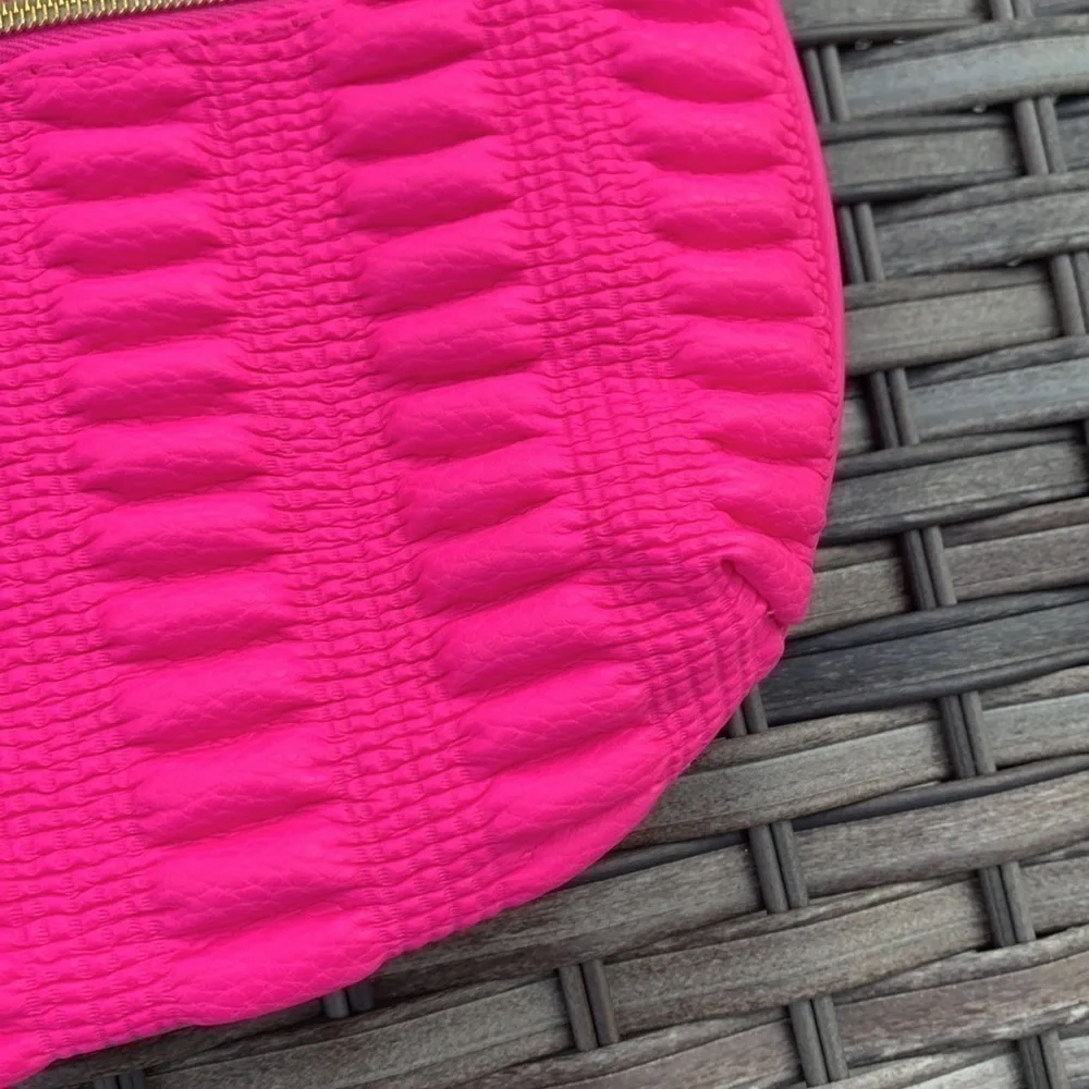 ELIZABETH Arden Hot Pink Ruched Cosmetic Case